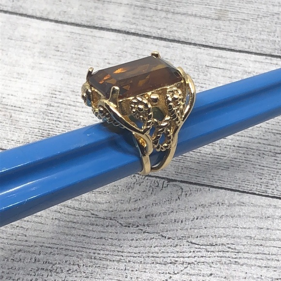 Ralph Lauren Gold Ring with Amber Gemstone - Picture 8 of 10